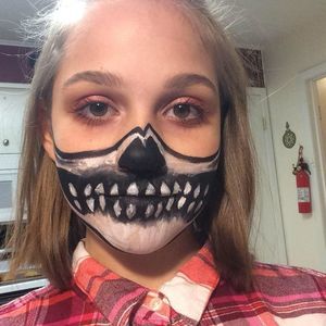 Meet your Posher, Annah